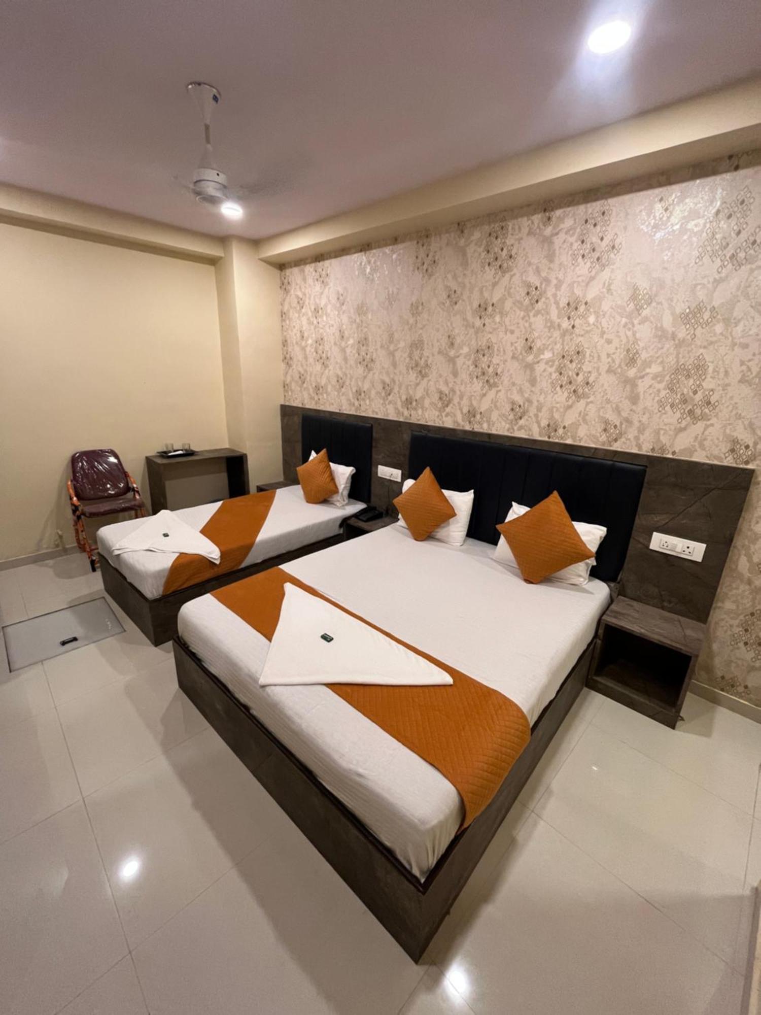 Hotel Grand Bella Mumbai  Buitenkant foto