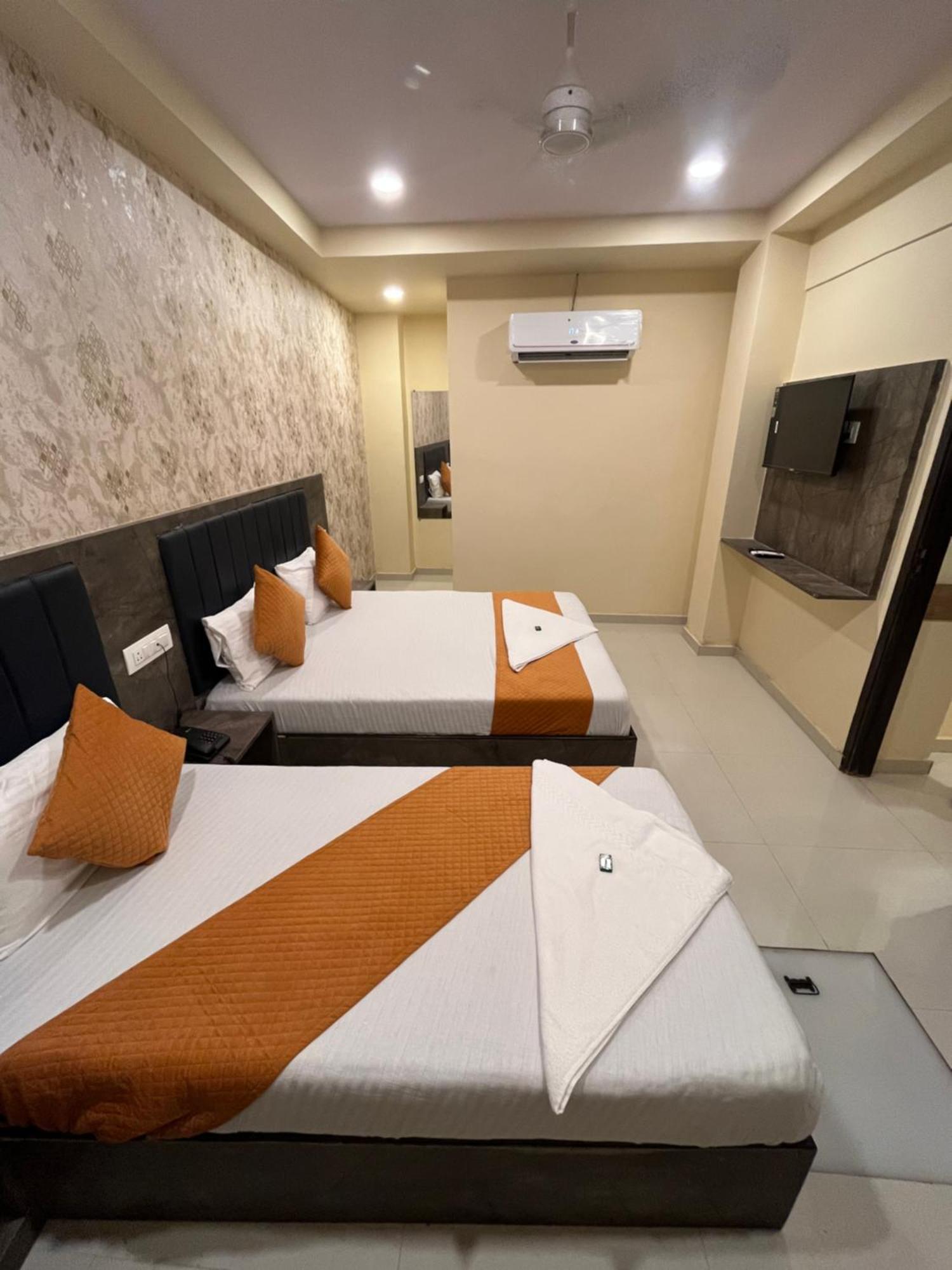 Hotel Grand Bella Mumbai  Buitenkant foto